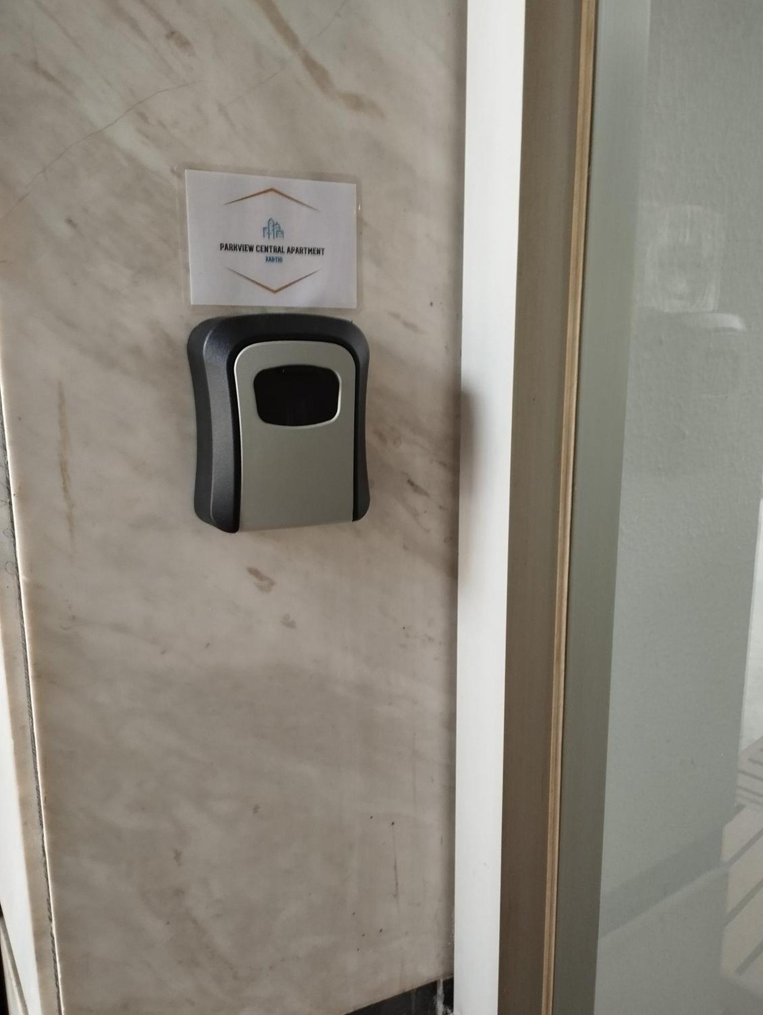 Parkview Central Apartment - Xanthi Bagian luar foto
