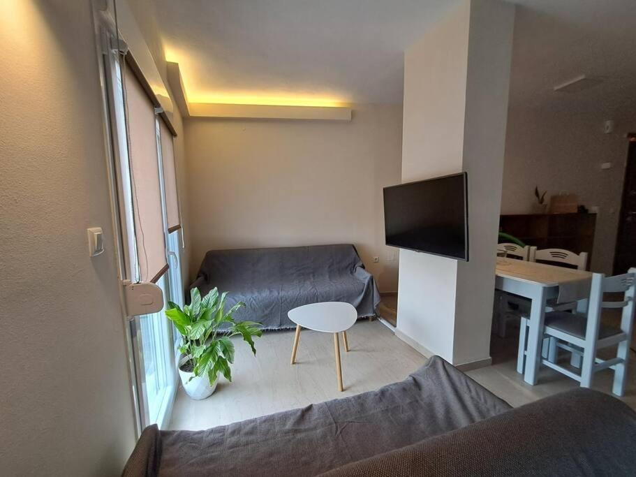 Parkview Central Apartment - Xanthi Bagian luar foto