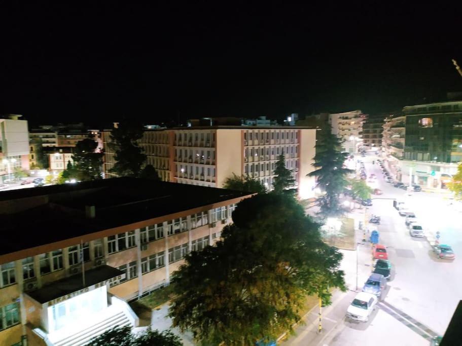Parkview Central Apartment - Xanthi Bagian luar foto